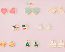 Load image into Gallery viewer, Girls Holiday Earrings Set with Flat Screw Backs
